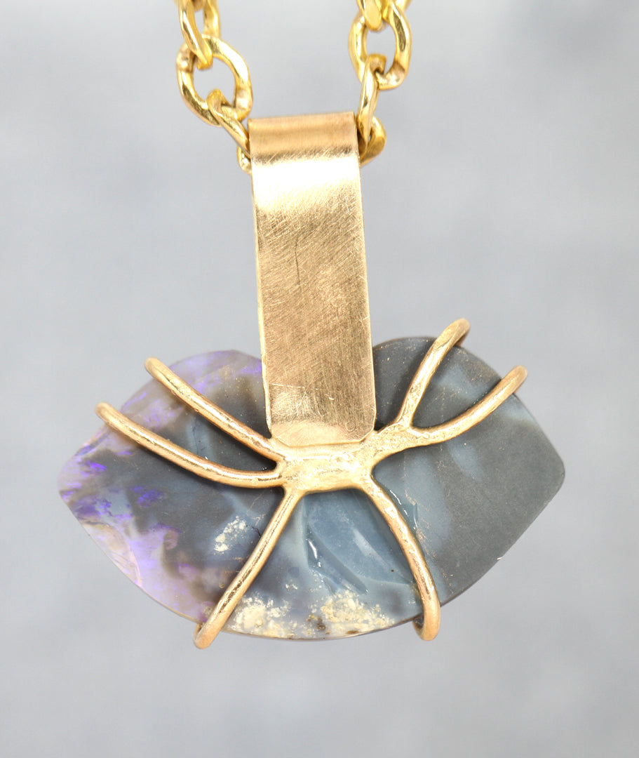 Blue Lips Black Crystal Opal solid gold pendant Back view