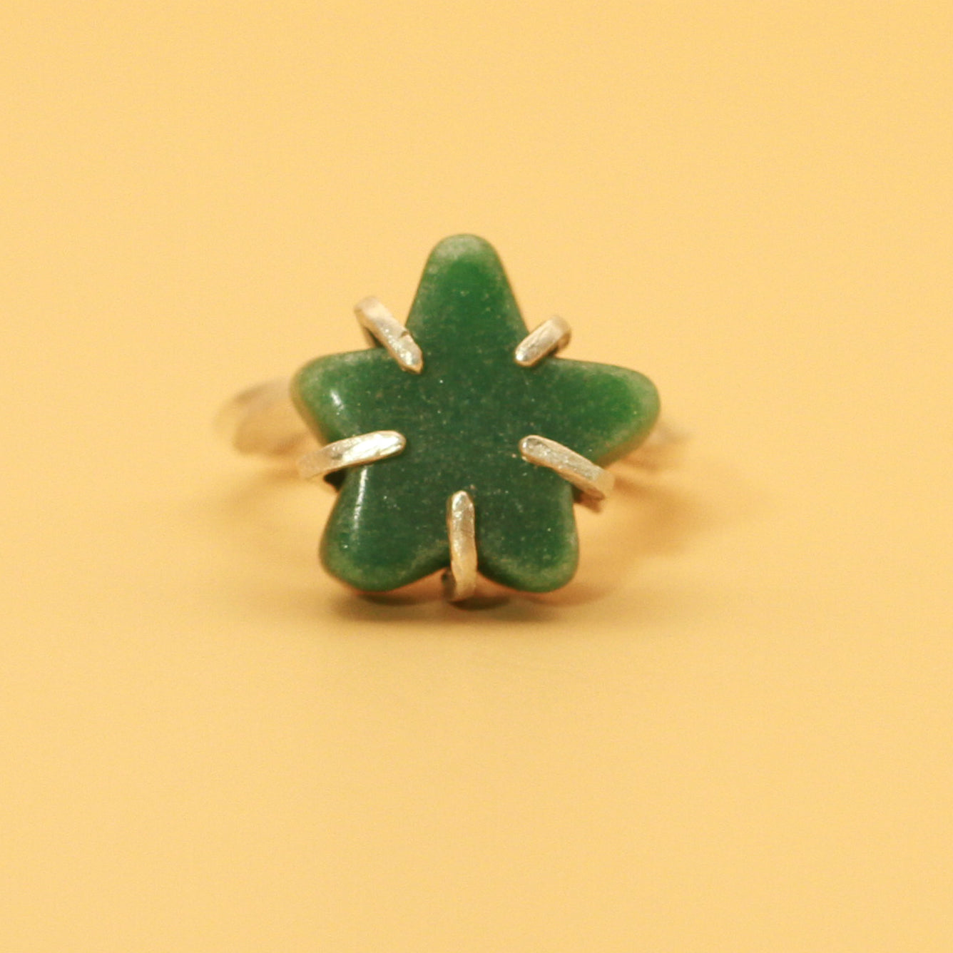 Green Star Ring Gemstone ring