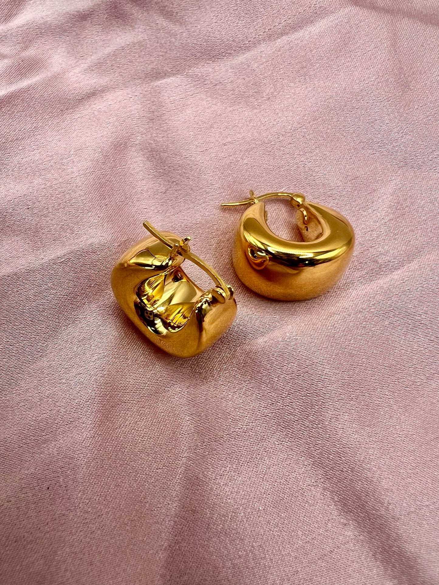 Chunky and Puffy Solid 14K Gold Hoop Earrings