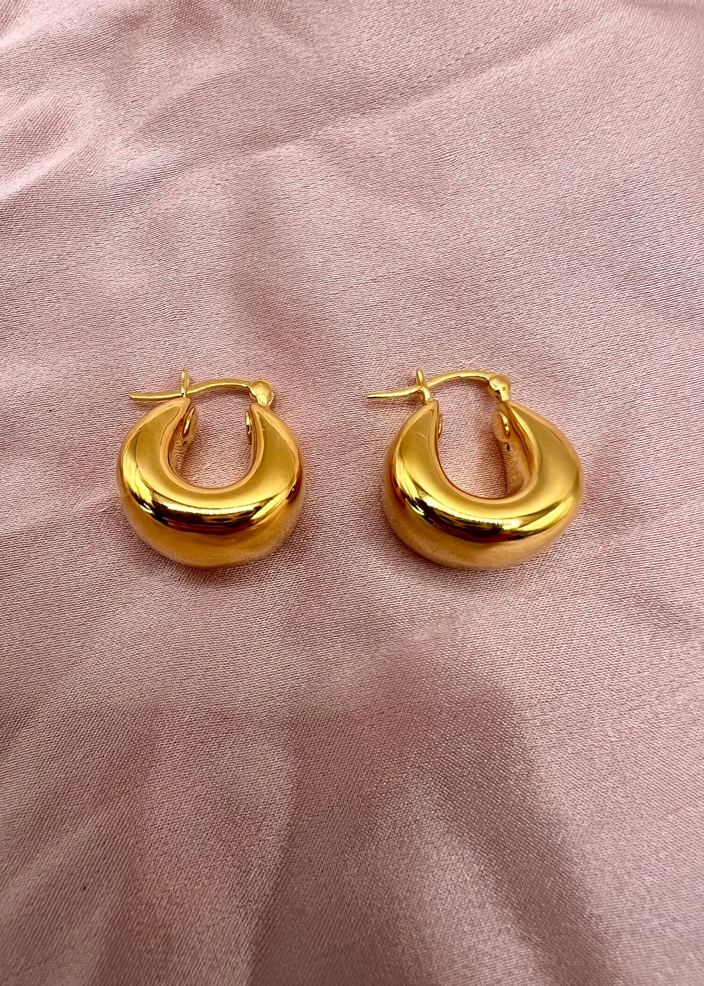 Chunky and Puffy Solid 14K Gold Hoop Earrings