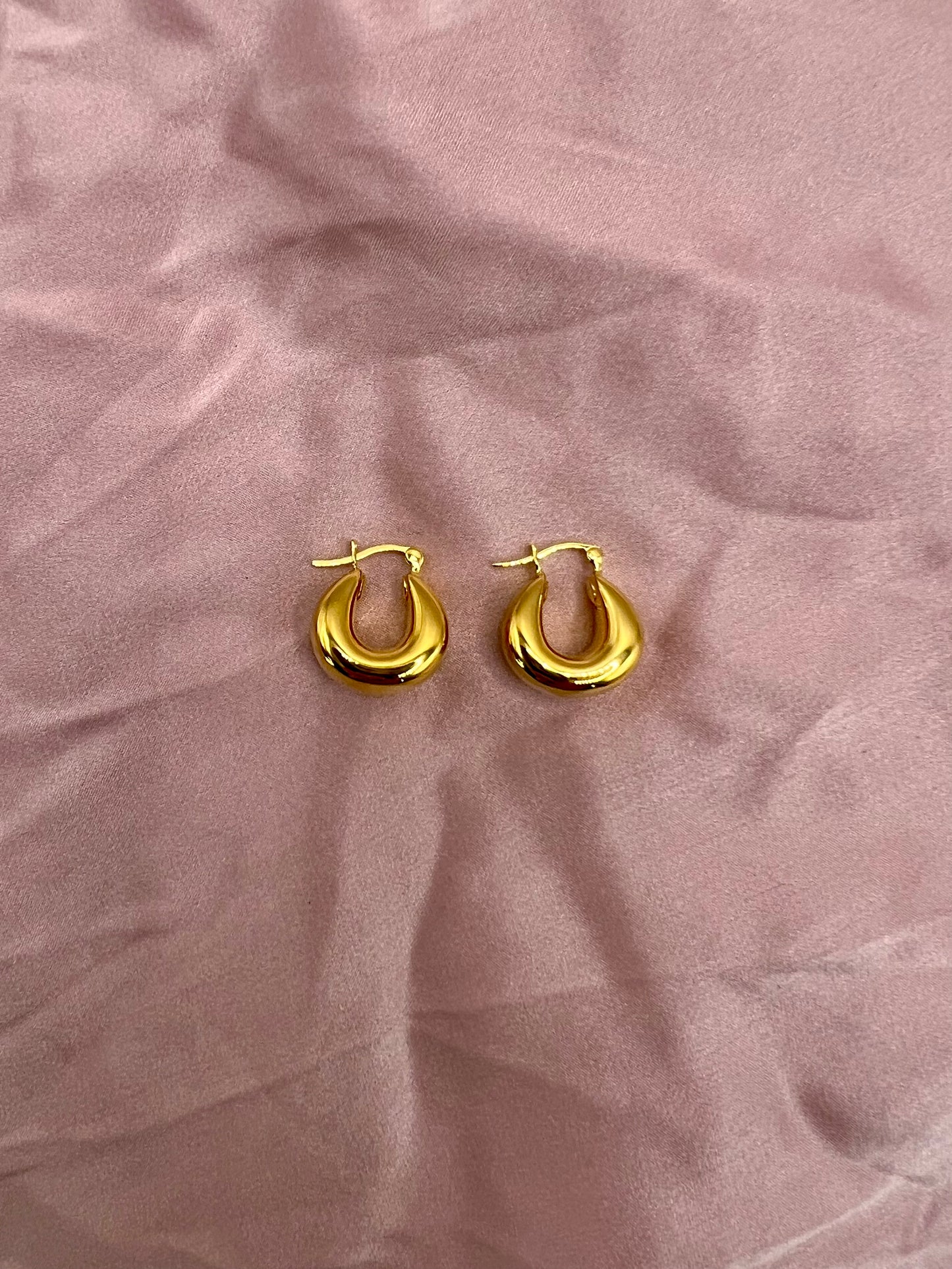 Chunky and Puffy Solid 14K Gold Hoop Earrings