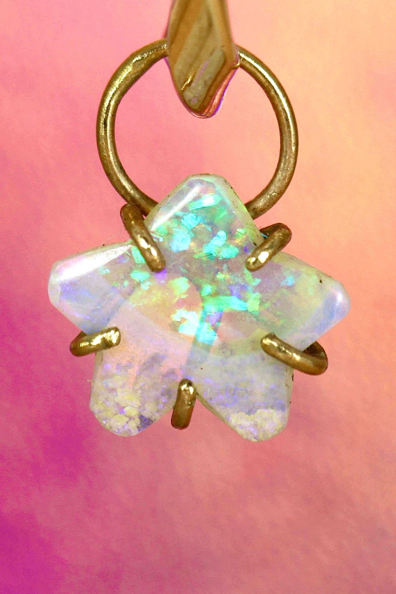 Sparkly Star Opal Charm in solid gold – bejewelledbykeli
