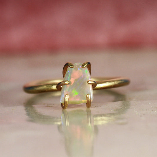 Ghost opal ring - Flashy Pink Crystal Opal