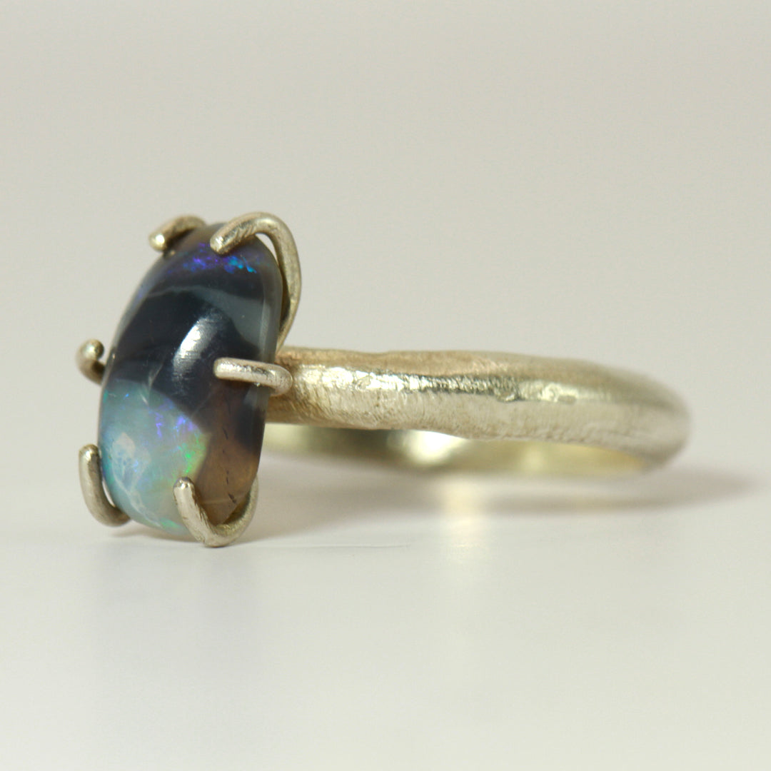 Black opal ring - The Mouse