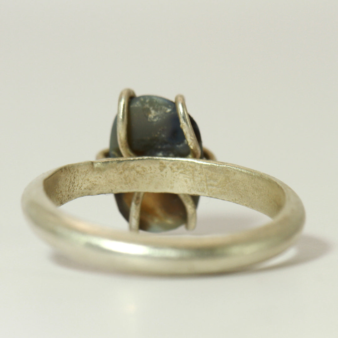 Black opal ring - The Mouse