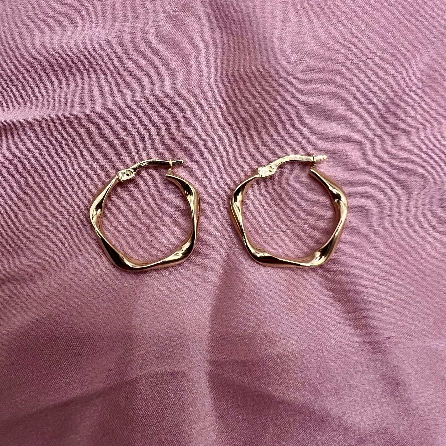 Slight Twist Solid 9ct yellow gold hoop earrings