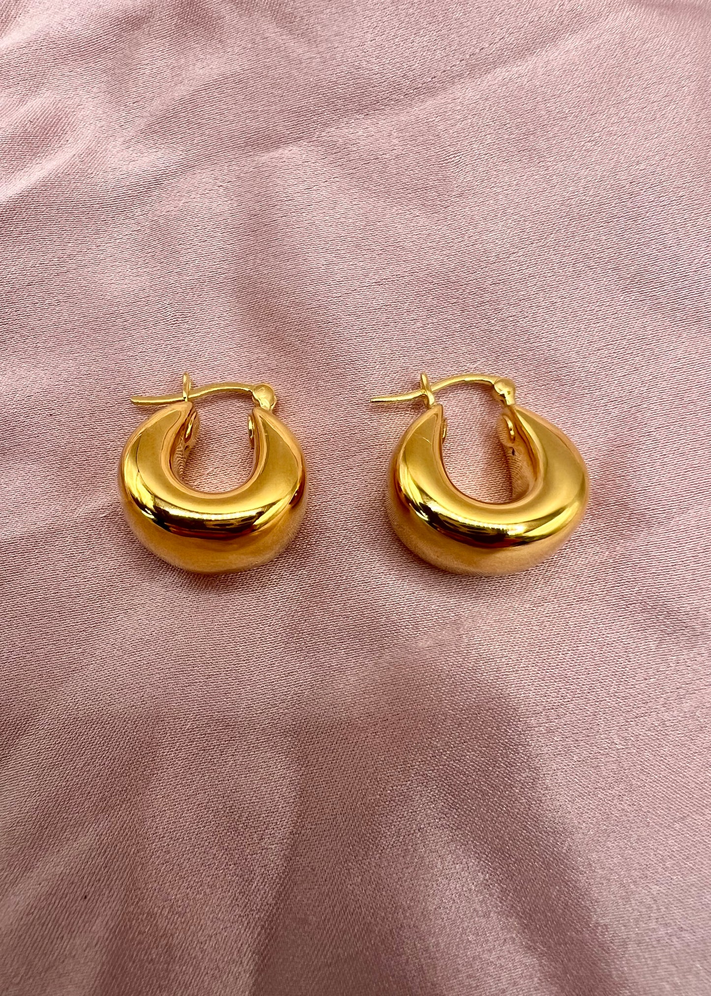 Puffy Hoop Earrings (Solid 14K Gold)