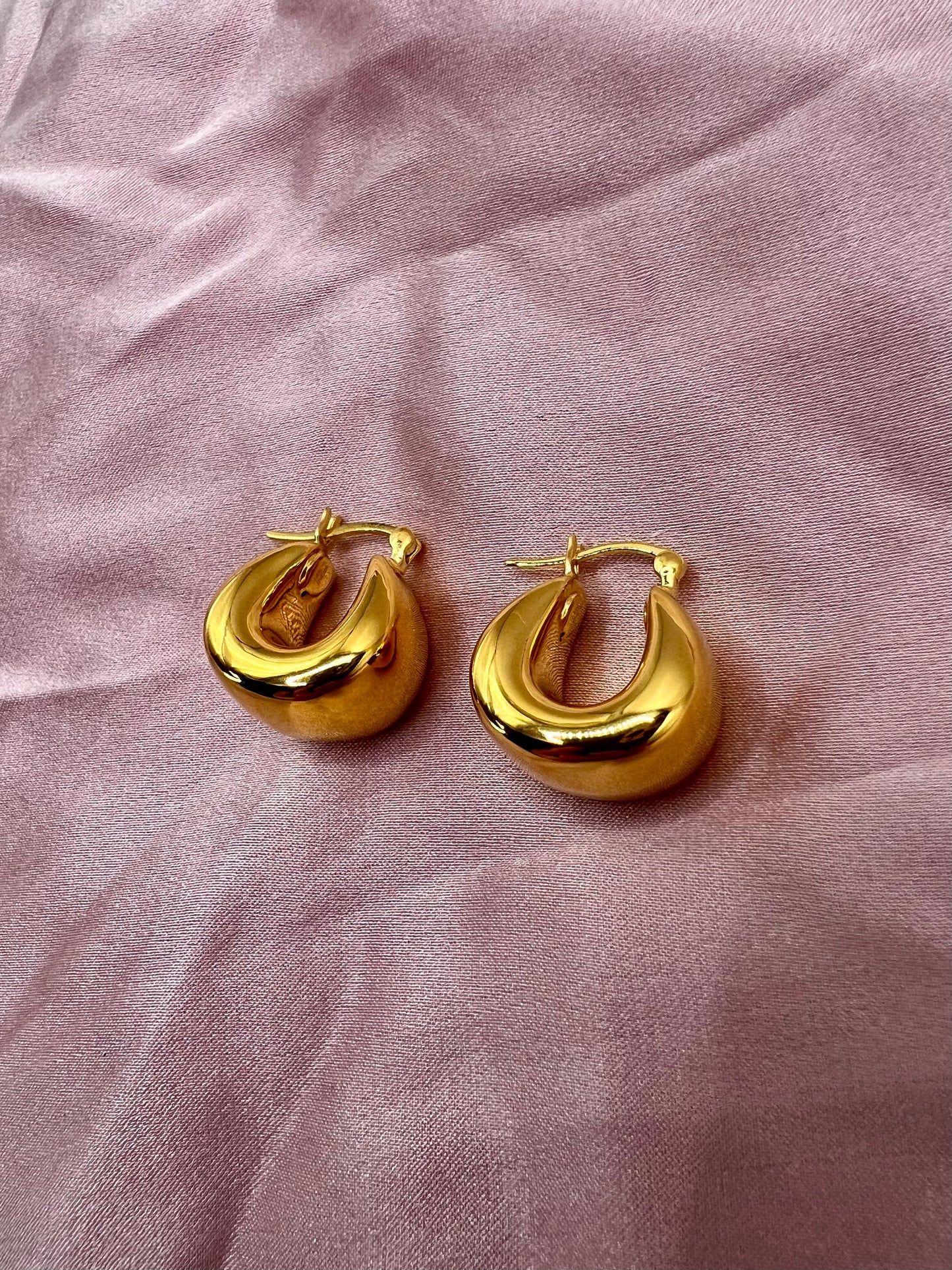 Puffy Hoop Earrings (Solid 14K Gold)