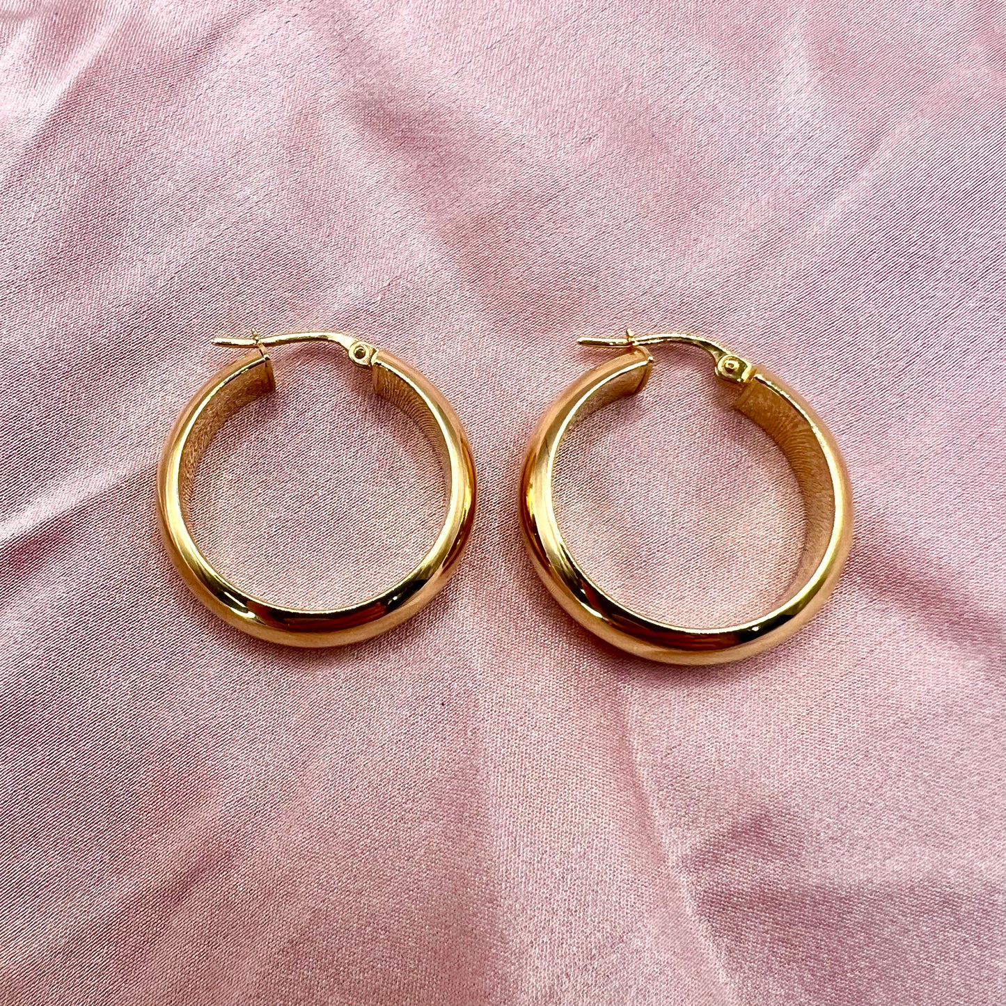 MADE in ITALY Half Round Hoops (Solid 9K yellow gold) 6mm