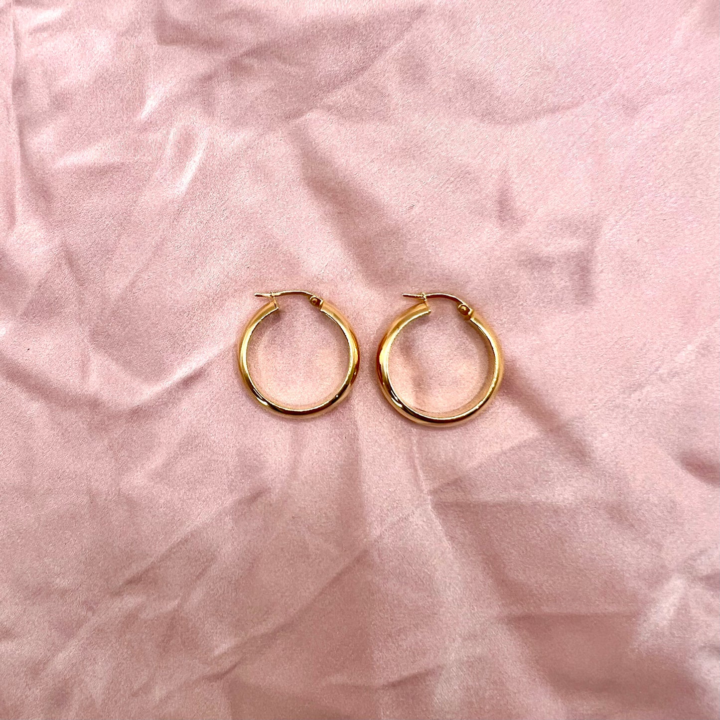 MADE in ITALY Half Round Hoops (Solid 9K yellow gold) 6mm