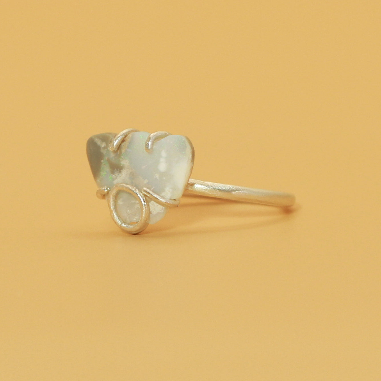 The Koala opal ring (grey)