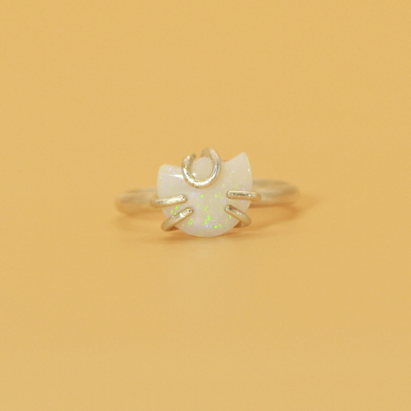 the Artemis Cat ring (Sailor Moon)